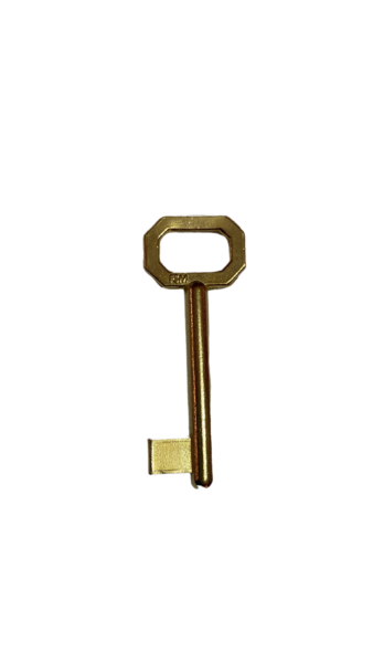 OP, llave con centro mecanizado